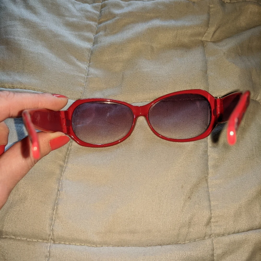 Girls Red Floral Sunglasses 🕶️